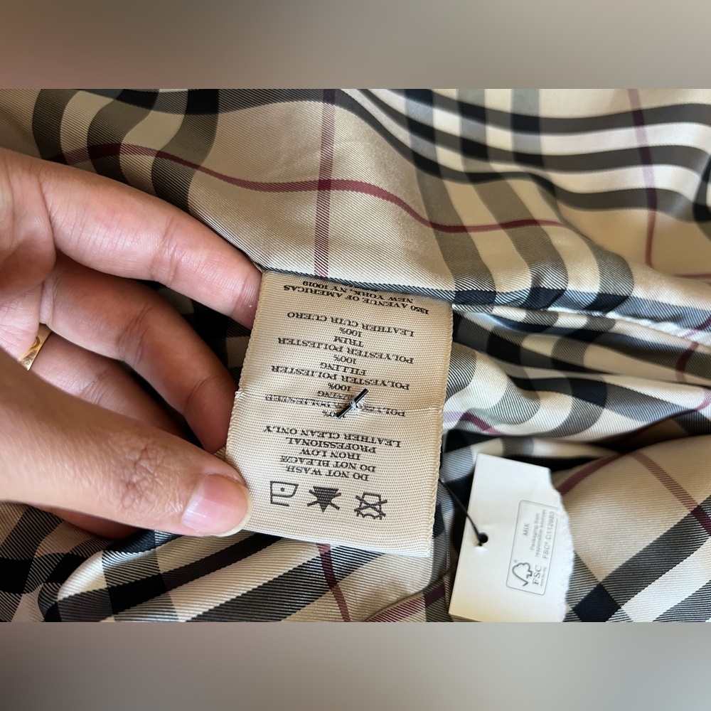 Women's Black Quilted Coat Burberry USA small - Picture 7 of 13